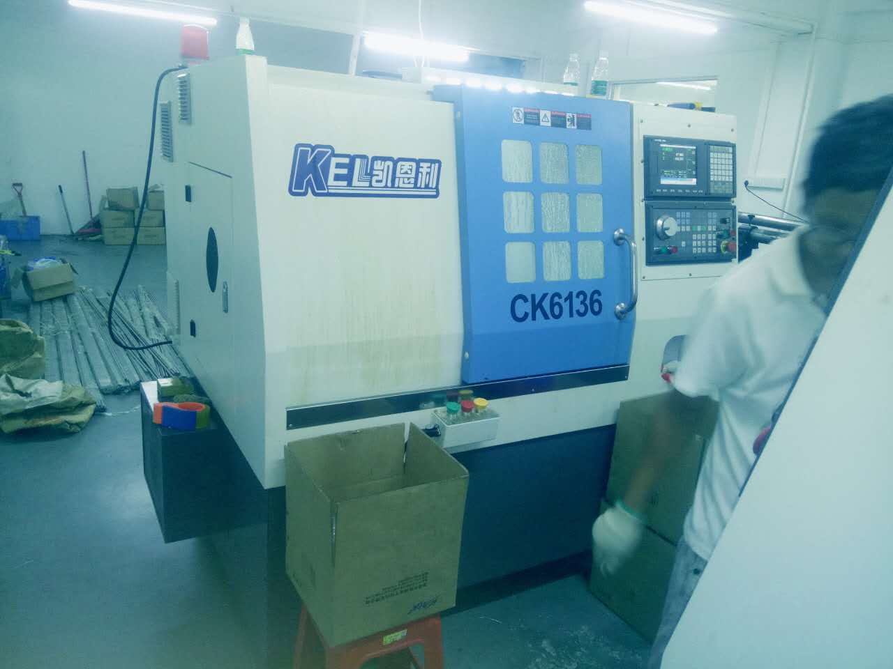 凱恩利機(jī)床 CKX6136C (36標(biāo)準(zhǔn)排刀機(jī)）∠45斜床身高配置數(shù)控車床。